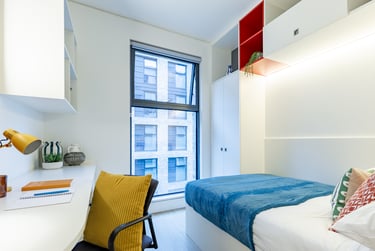 Economy En Suite at Spring Mews, Tinworth Street, Vauxhall, London, SE115EL - Image 3